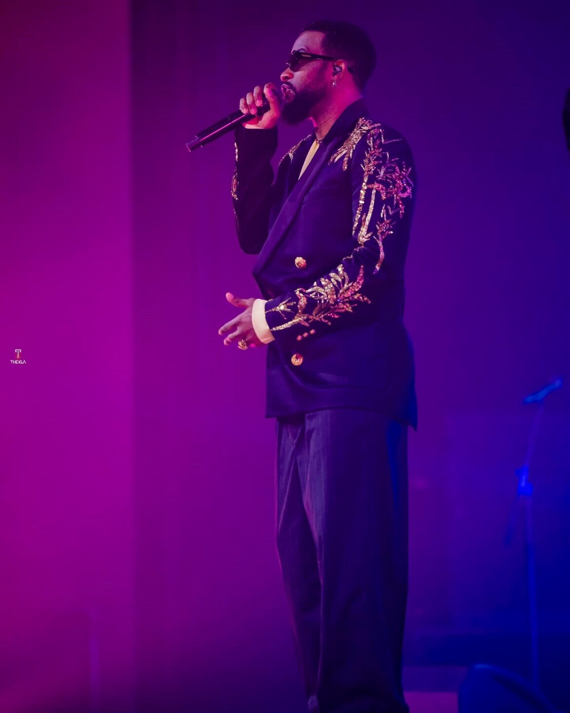 Pourquoi Fally Ipupa fait-il recours à l’auto-tune sur scène